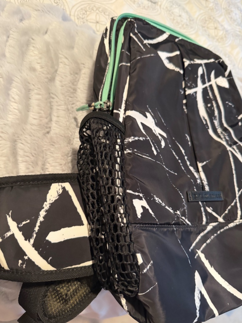 Fabletics Medium Size Backpack - Picture 3 of 9